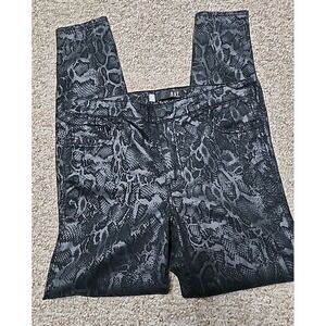 Kut From The Kloth Mia Size 10 Fab Toothpick Skinny Snake Print Jeans 30x30